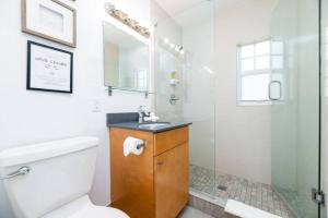 Bayshore Breeze Free Parking 9