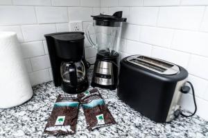 Comfy Condos at Middle River Apt 2