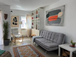 Historic Center Sunny Apartment