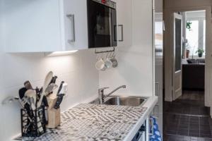 Nice 2 double Bed in sunny House in Amsterdam west