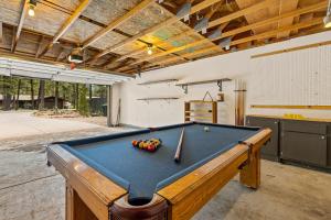 Captivating Continental Country Club Retreat with 4 BDR and Spacious deck!