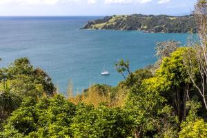 Belle Bird Place - Onetangi Holiday Home