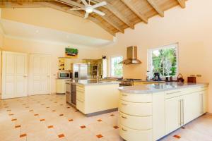 Exclusive Villa at Hideaway Beach