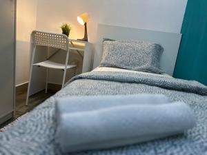 Epic Partition Room in Barsha Near Metro