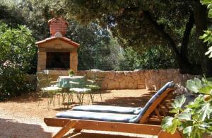 Apartments with parking space Barbat, Rab - 22087