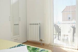 Apartments with parking space Kastel Luksic, Kastela - 22071