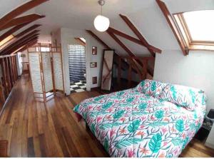 Loft privado Cerro Alegre, estilo Buhardilla.