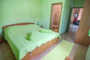 Apartments in PuciscaInsel Brac 6052