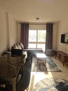 3 bed rooms and 2 toilets apartment in Madinty