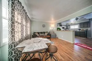 Ashtabula Home Rental - 2 Mi to Lake Erie, Beaches - Conneaut