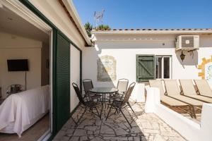 AroeiraMIR Villa with private pool and beach