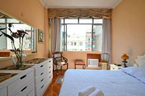 Real Apartments 220 - Copacabana 2 quartos 2 banheiros próximo a praia