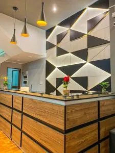 HOTEL BROMELIAS - Куньюмбуке