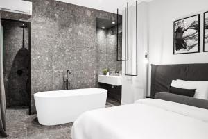 The Asprogeraka - self check-in rooms