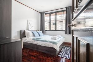 MIQ HK16, Huay Kwang MRT, 3BR, Pool Table