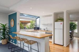 Tranquil Howrah Townhouse