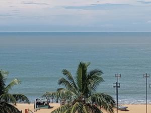 OCEAN BREEZE - WAVES LUXURY CONDO