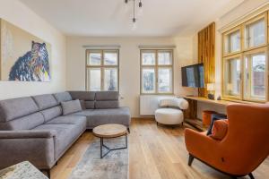 La Côte 26 - Restored Saxon Style House in the Old Town with Jacuzzi and Private Parking