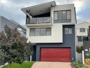 The Retreat on Nautilus ~ walk to beach - Trigg