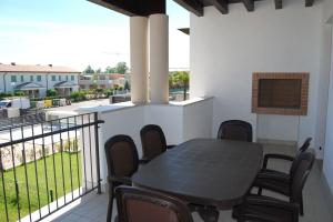 Stunning 3 bedroom apartment with swimming pool