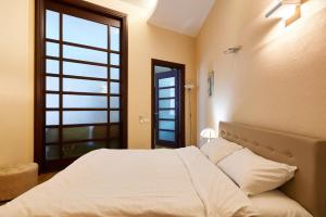 Two-bedroom apartment in the heart of Kyiv