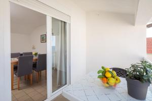 Vista Blue Apartments