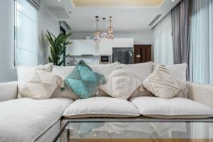 Two Flamingo Villa 1