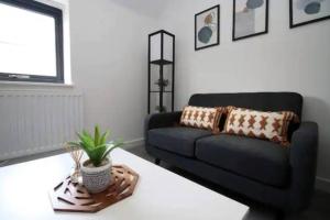 Luxury Redefined:Cardiff 1-bed