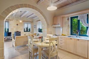 Villa Polihymnia St George Retreat BY APOKORONAS-VILLAS