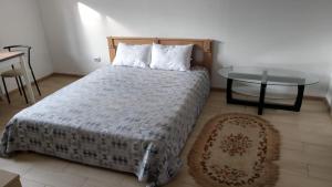 Будинок біля лісу