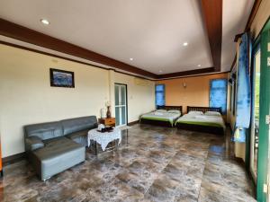 Baan Khao Noi Resort