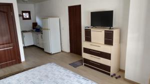 Будинок біля лісу