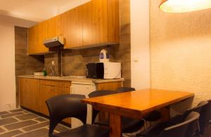 Apollonia Hotel Apartments