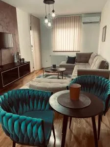 Stan Na Dan Ruby 2 - Karuše