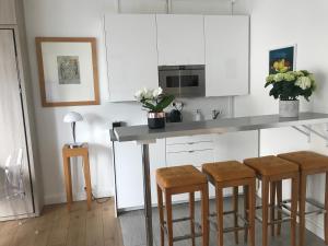 TROCADERO-TOUR EIFFEL-Champs Elysees