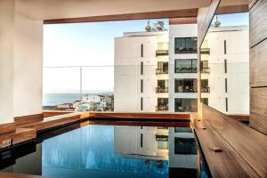 Luxury Condo D Residense