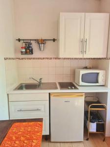 Charmant studio avec balcon face à la Seine