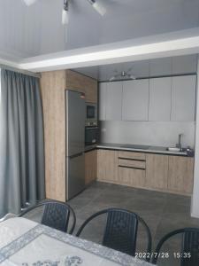 U Anastasii i Sofii bilya richki