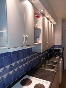 Hus nära sjö och säfsenresort