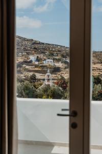 Oliving Mykonos Luxury Suites