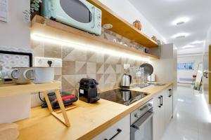 Magpies Nest Athens (3 απο το μετρό Άγιος Ιωάννης)