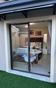 MorningMist Boutique Sun