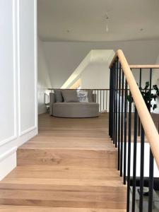 Dom z widokiem na góry stołowe i dużym ogrodem