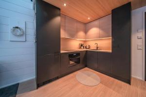 Polaris Igloo by Aavalevi