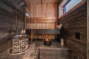 Polaris Igloo by Aavalevi