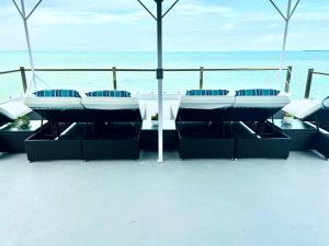 Villas Secreta Beachfront Resort