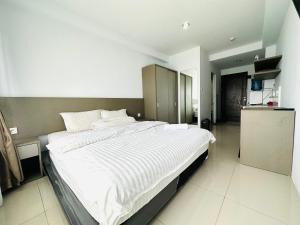Super Deluxe Apartment with Skypool Medan