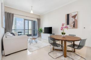 Perfect 2BD apartment in the heart of Marina - top spot