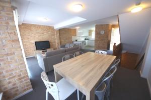 Ocean Shores 4 8 Paragon Ave SWR