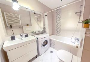 Old Town Spacious Apartment